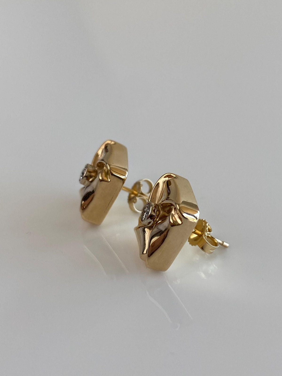 Vintage Solid 14k Yellow Gold Diamond Folded Box Stud Earrings