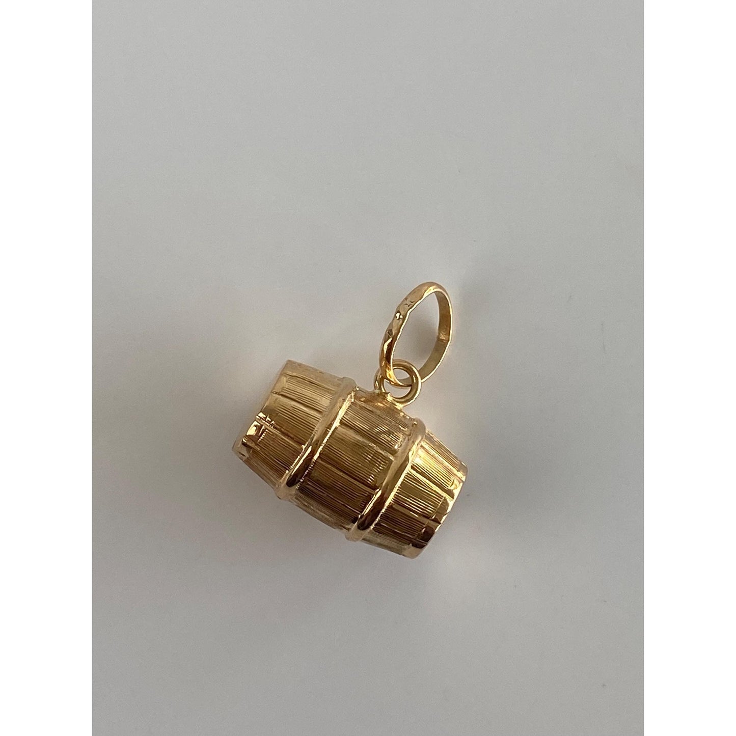Vintage 18k Yellow Gold Barrel Charm