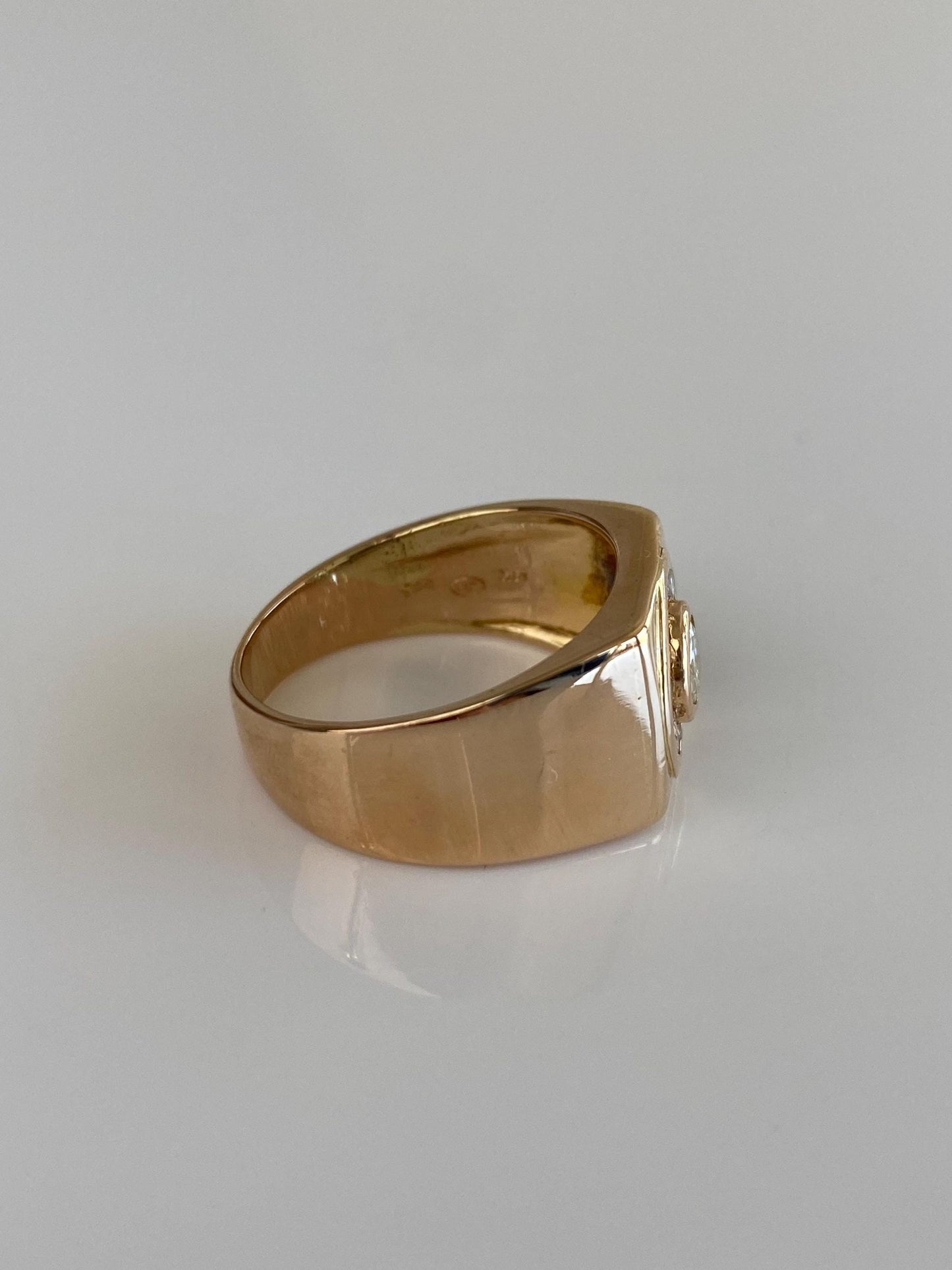 Vintage Solid 14k Rosey Gold Diamond Halo Signet Ring - Size 7.75