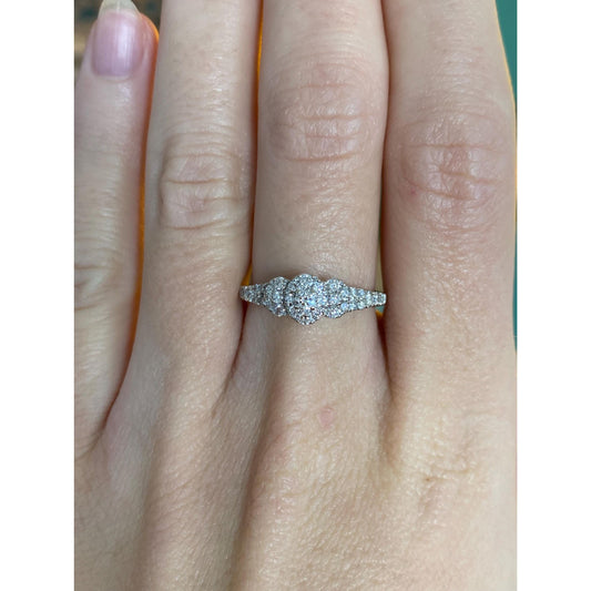 Vintage Solid 14k White Gold Diamonds Ring - Size 6.75