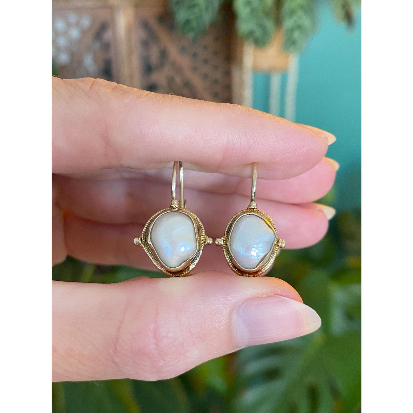 Vintage Solid 14k Yellow Gold Freeform Pearl Drop Earrings