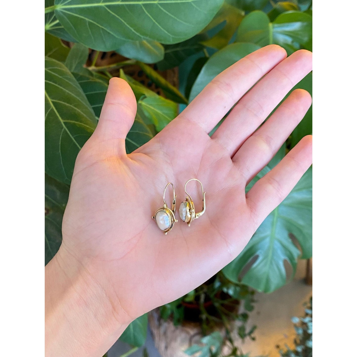 Vintage Solid 14k Yellow Gold Freeform Pearl Drop Earrings