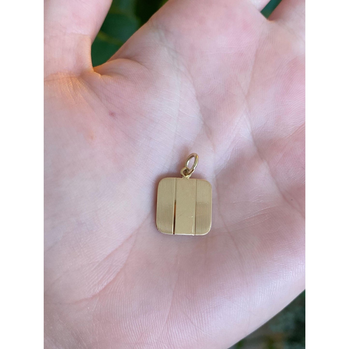 Vintage Solid 14k Yellow Gold Lined Design Cufflink Conversion Charm