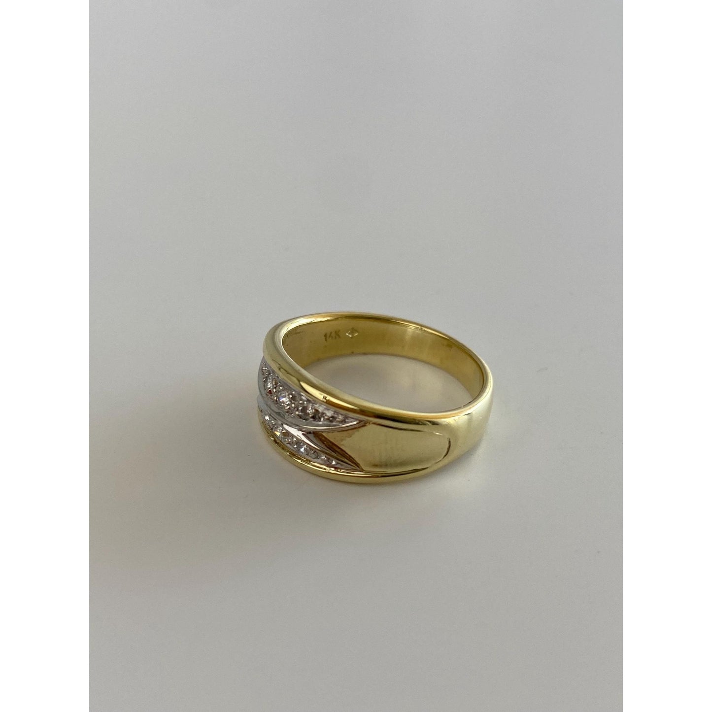 Vintage Solid 14k White & Yellow Gold Diamond Ring Band - Size 6.25