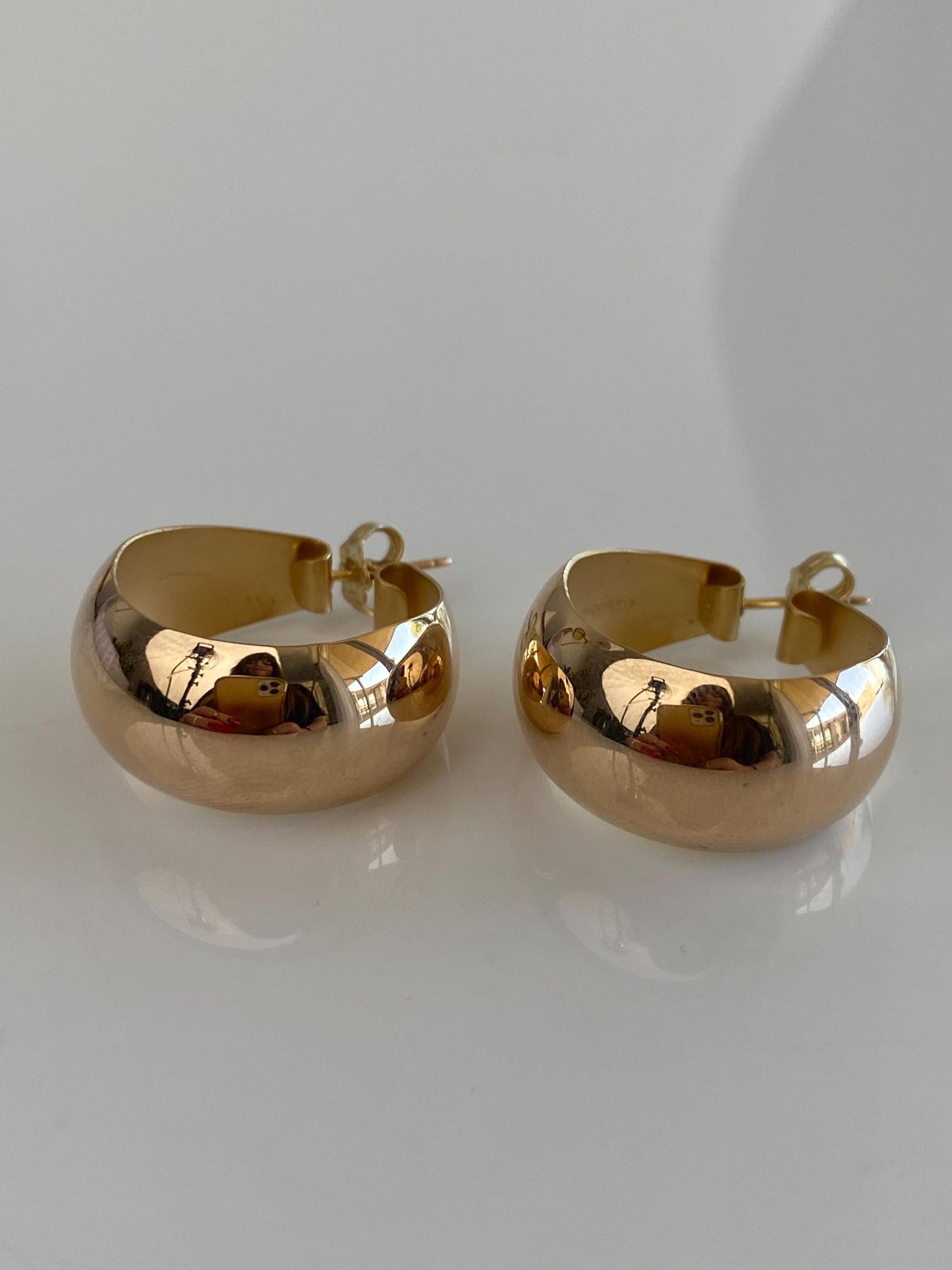 Vintage Solid 14k Yellow Gold Chunky Tapered Hoop Earrings