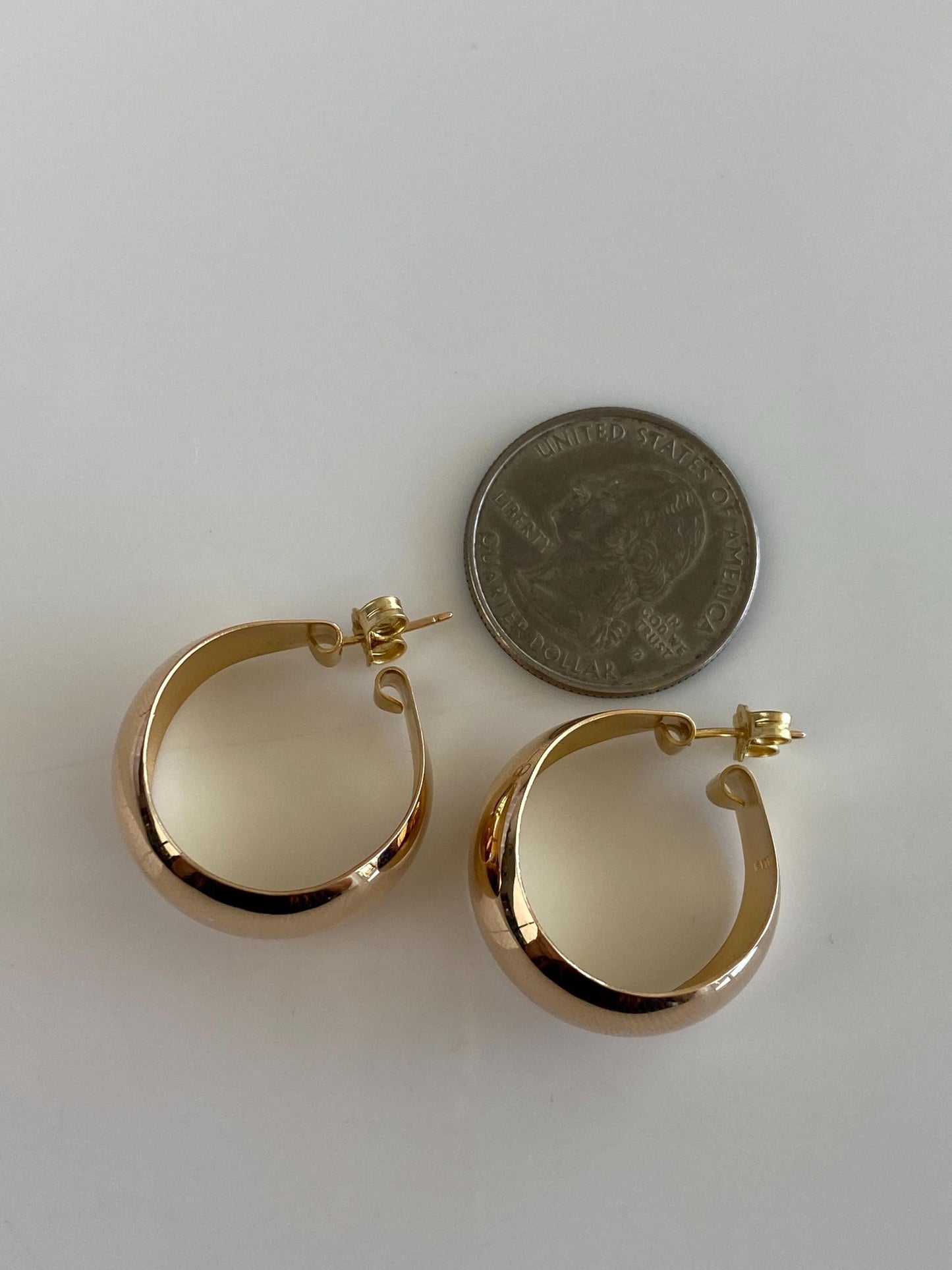 Vintage Solid 14k Yellow Gold Chunky Tapered Hoop Earrings