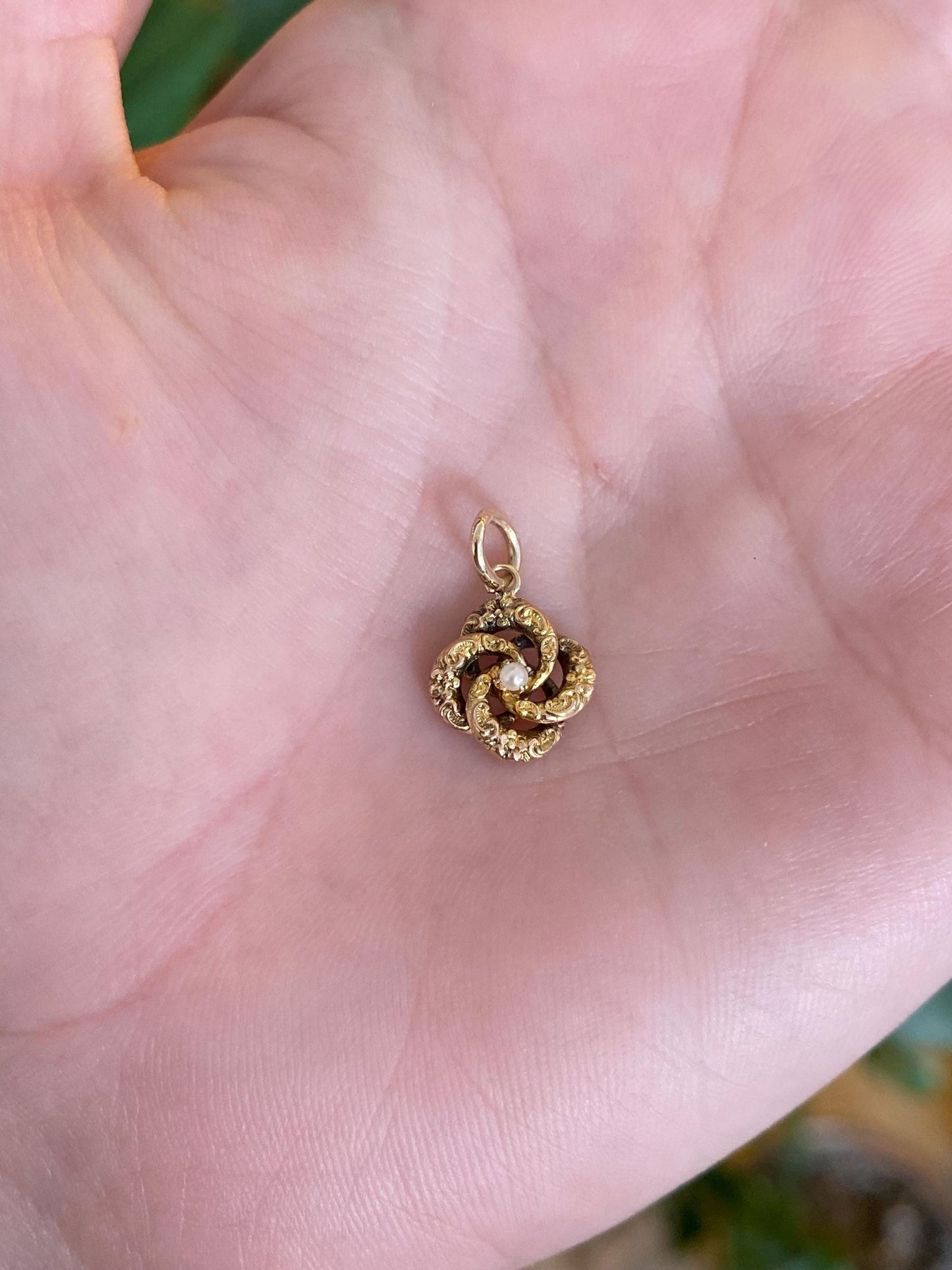 Vintage 14k Yellow Gold Seed Pearl Designed Knot Stick Pin Conversion Charm