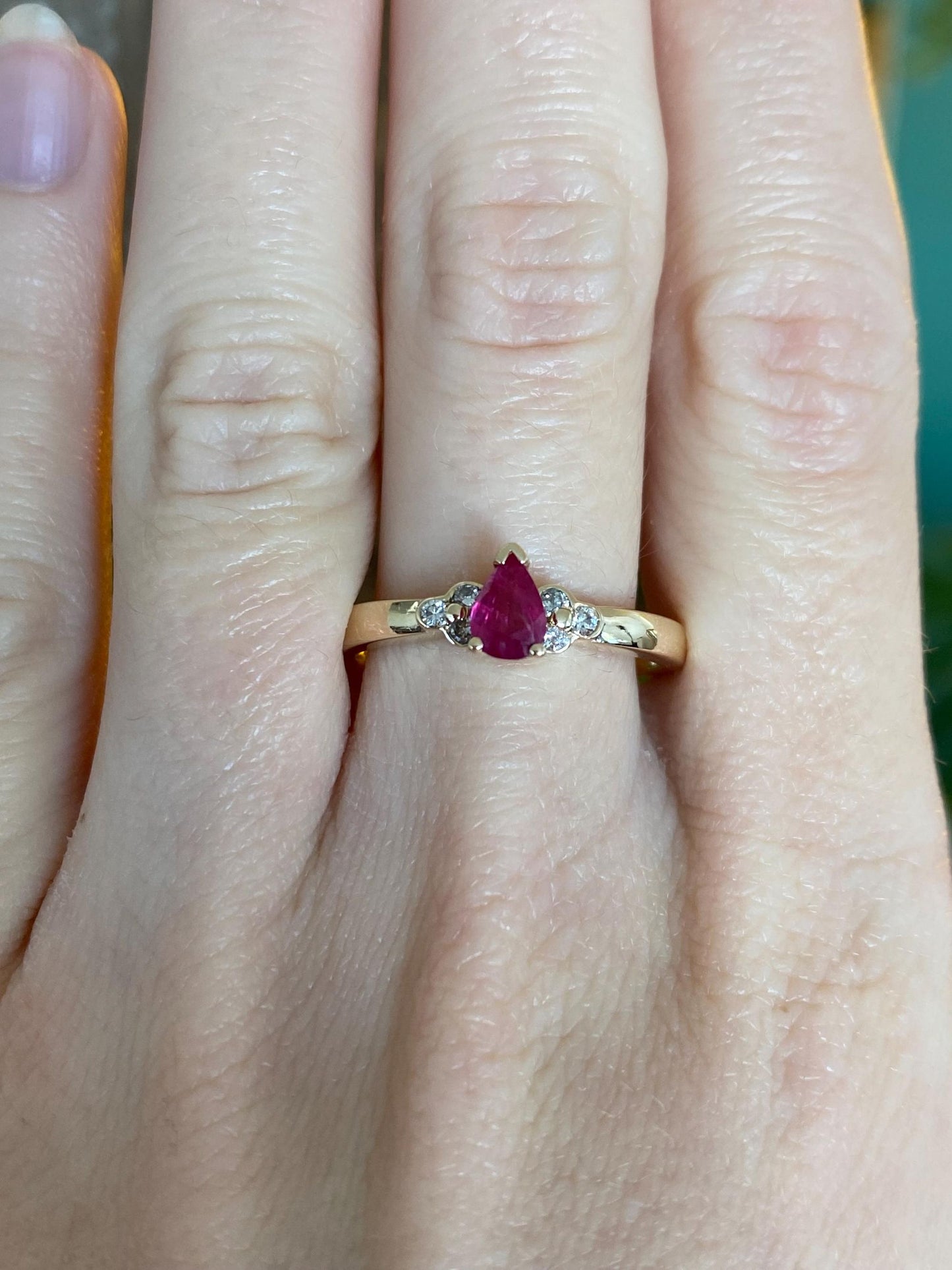 Vintage Solid 14k Yellow Gold Diamond Ruby Teardrop Ring - Size 9.75