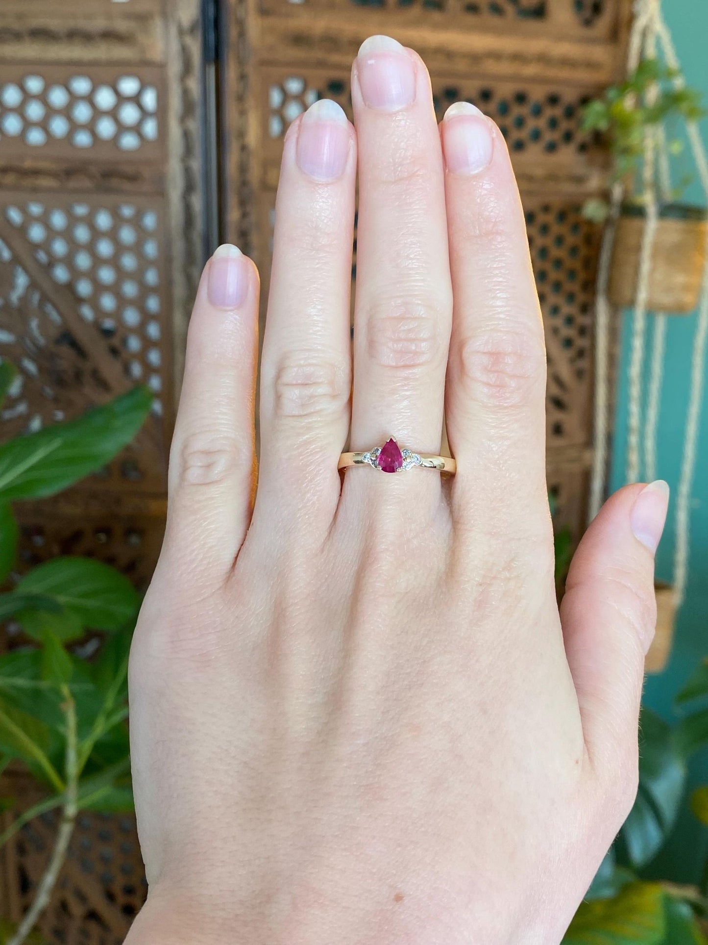 Vintage Solid 14k Yellow Gold Diamond Ruby Teardrop Ring - Size 9.75