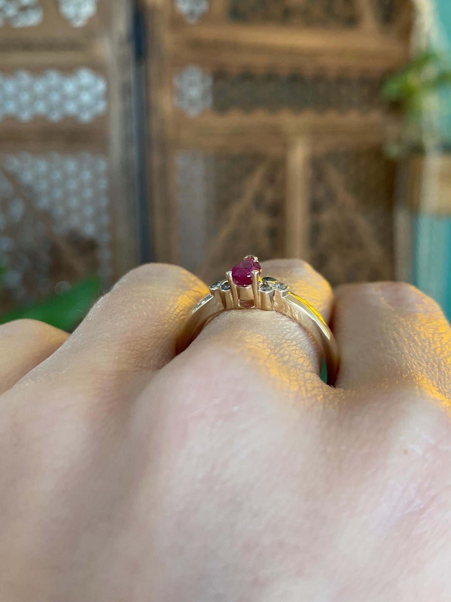 Vintage Solid 14k Yellow Gold Diamond Ruby Teardrop Ring - Size 9.75