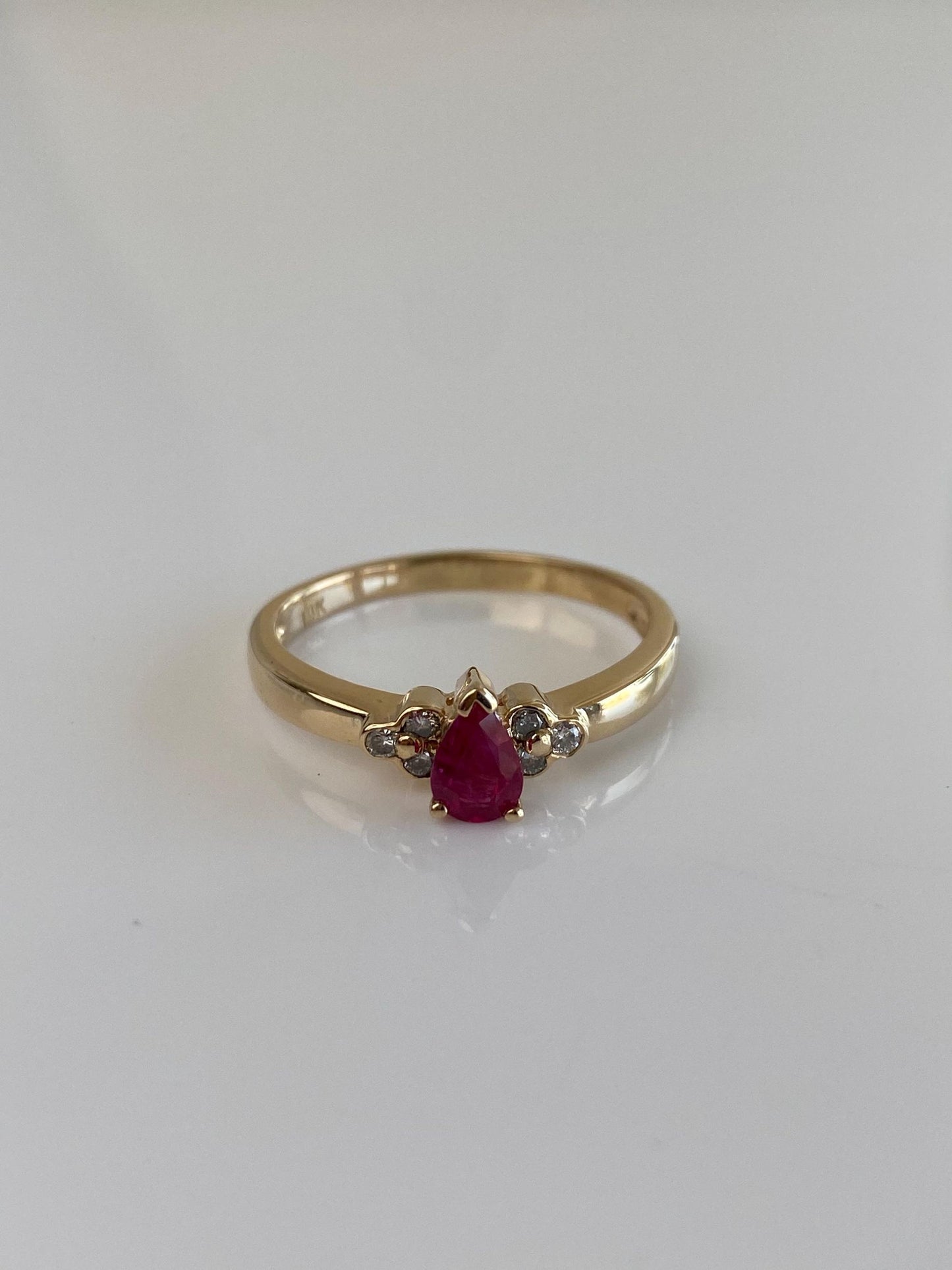 Vintage Solid 14k Yellow Gold Diamond Ruby Teardrop Ring - Size 9.75