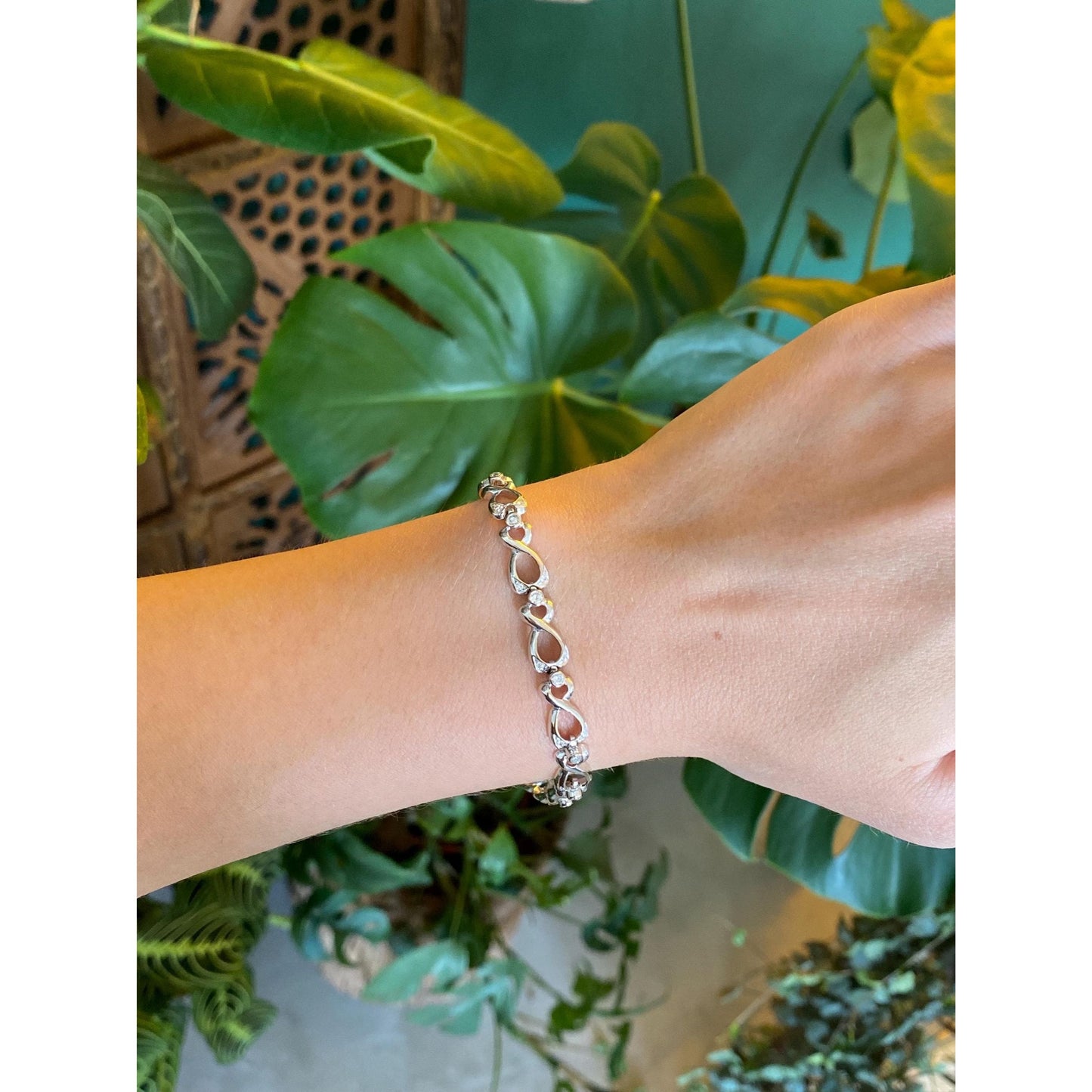 Solid 14k White Gold Diamond Link Bracelet - 7.5 inches