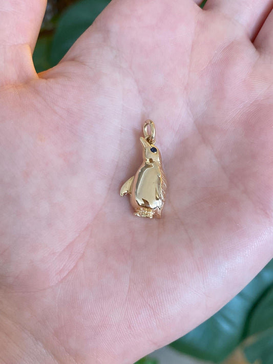 Vintage Solid 14k Yellow Gold Blue Sapphire Eyes Penguin Charm