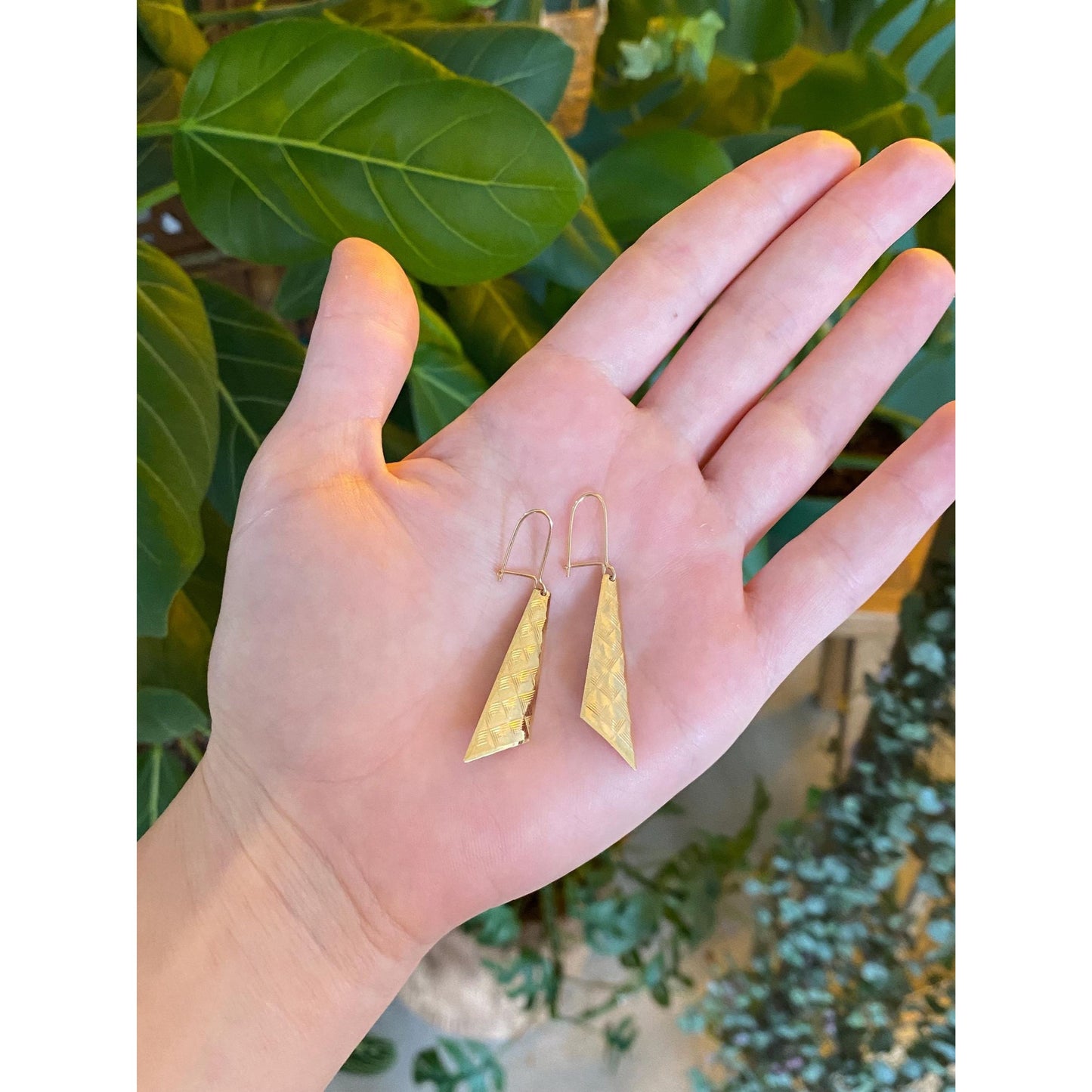 Vintage Solid 14k Yellow Gold Triangular Designed Dangle Earrings