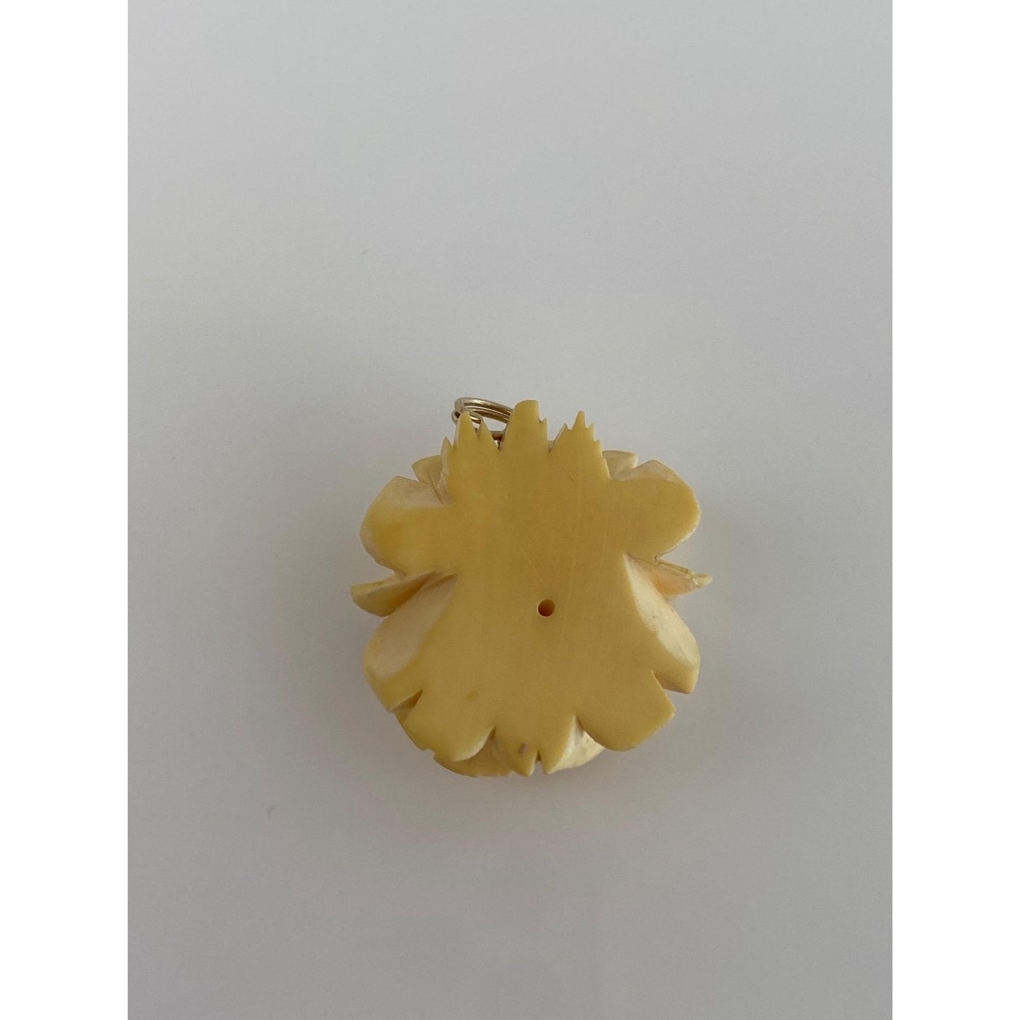 Vintage Solid 14k Yellow Gold Carved Flower Butterfly Charm