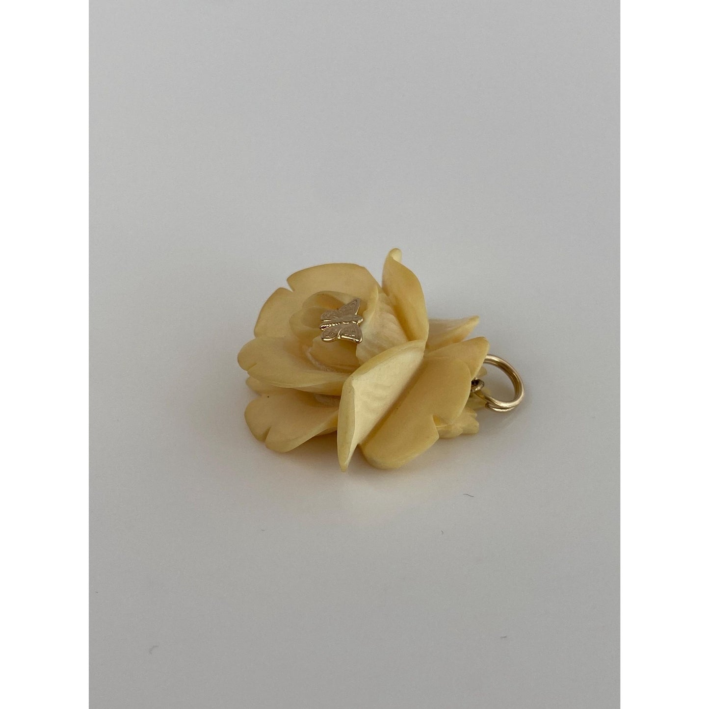 Vintage Solid 14k Yellow Gold Carved Flower Butterfly Charm