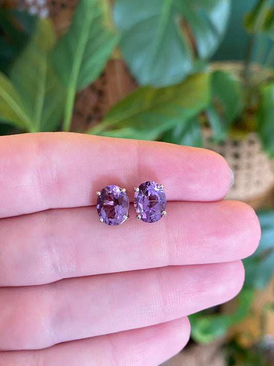 Vintage Solid 14k White Gold Amethyst Stud Earrings