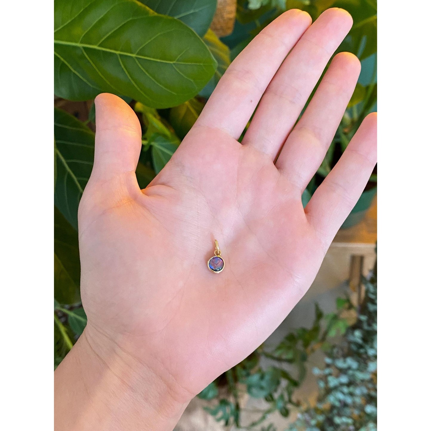 Vintage Solid 18k Yellow Gold Opal Charm