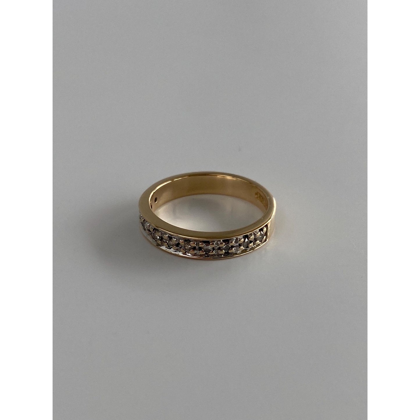 Vintage Solid 14k Yellow Gold Diamond Ring Band - Size 5.25