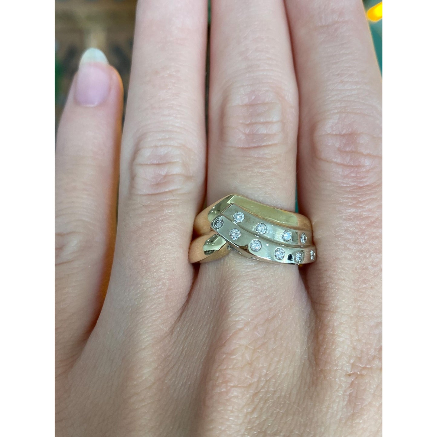 Vintage Solid 14k White & Yellow Gold Diamond Ring Band - Size 8.25