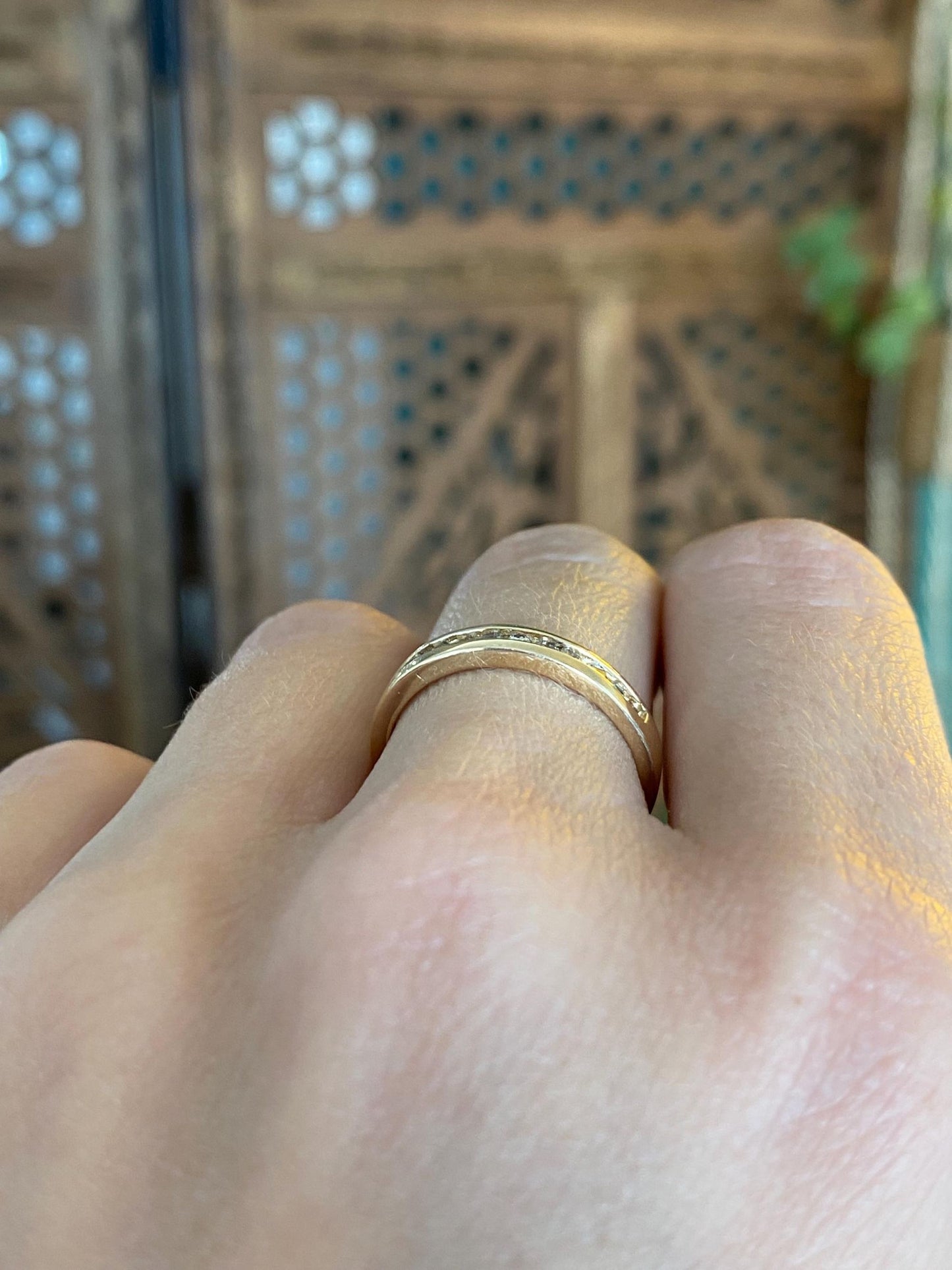 Vintage Solid 14k Yellow Gold Diamond Ring Band - Size 6.75