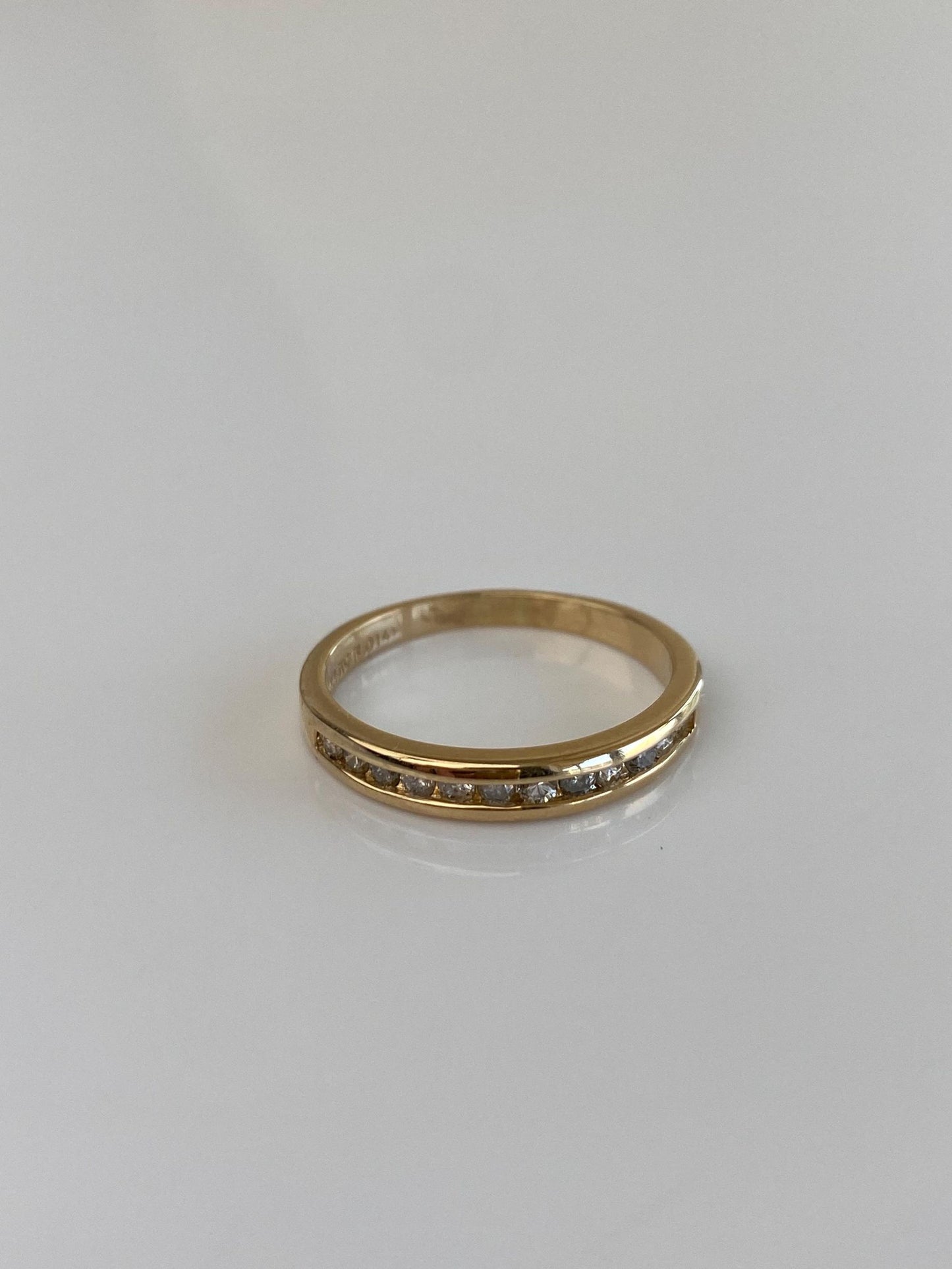 Vintage Solid 14k Yellow Gold Diamond Ring Band - Size 6.75