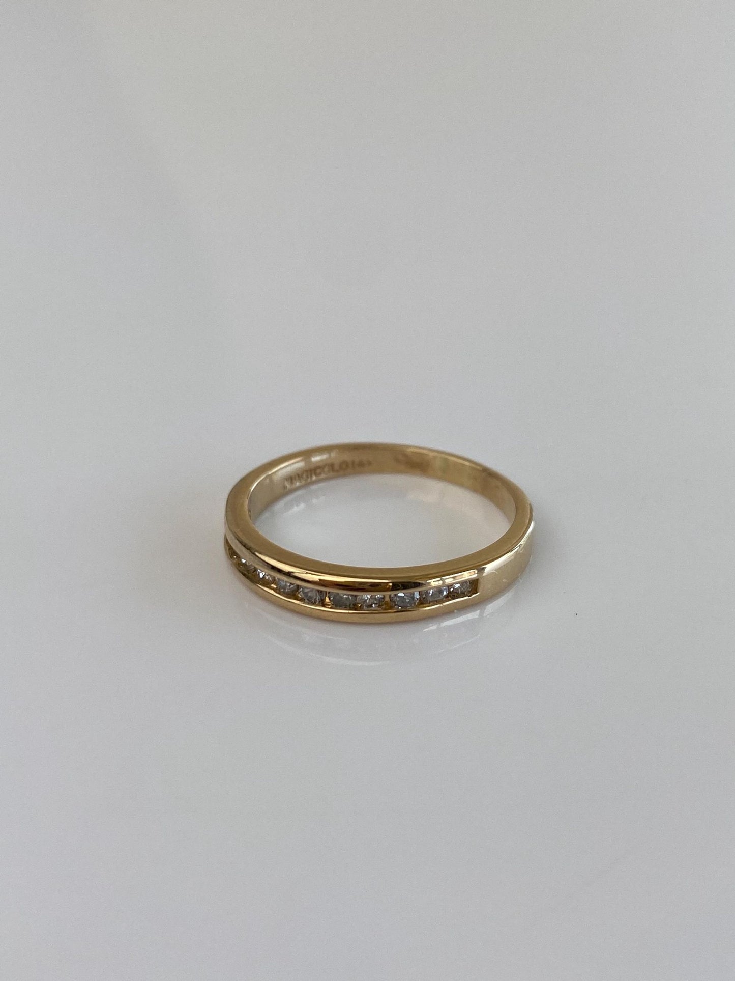 Vintage Solid 14k Yellow Gold Diamond Ring Band - Size 6.75