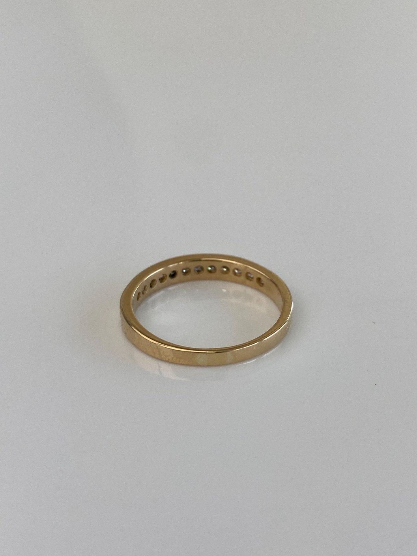 Vintage Solid 14k Yellow Gold Diamond Ring Band - Size 6.75