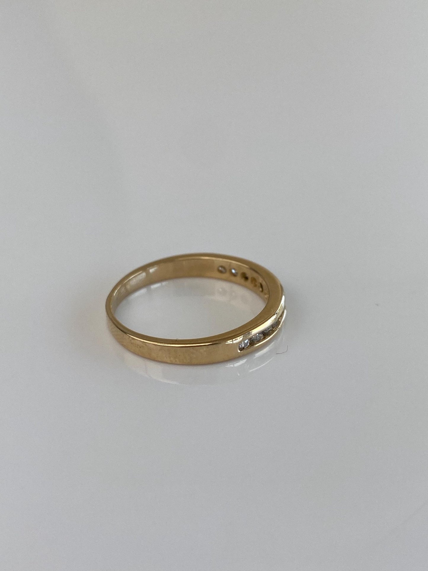 Vintage Solid 14k Yellow Gold Diamond Ring Band - Size 6.75
