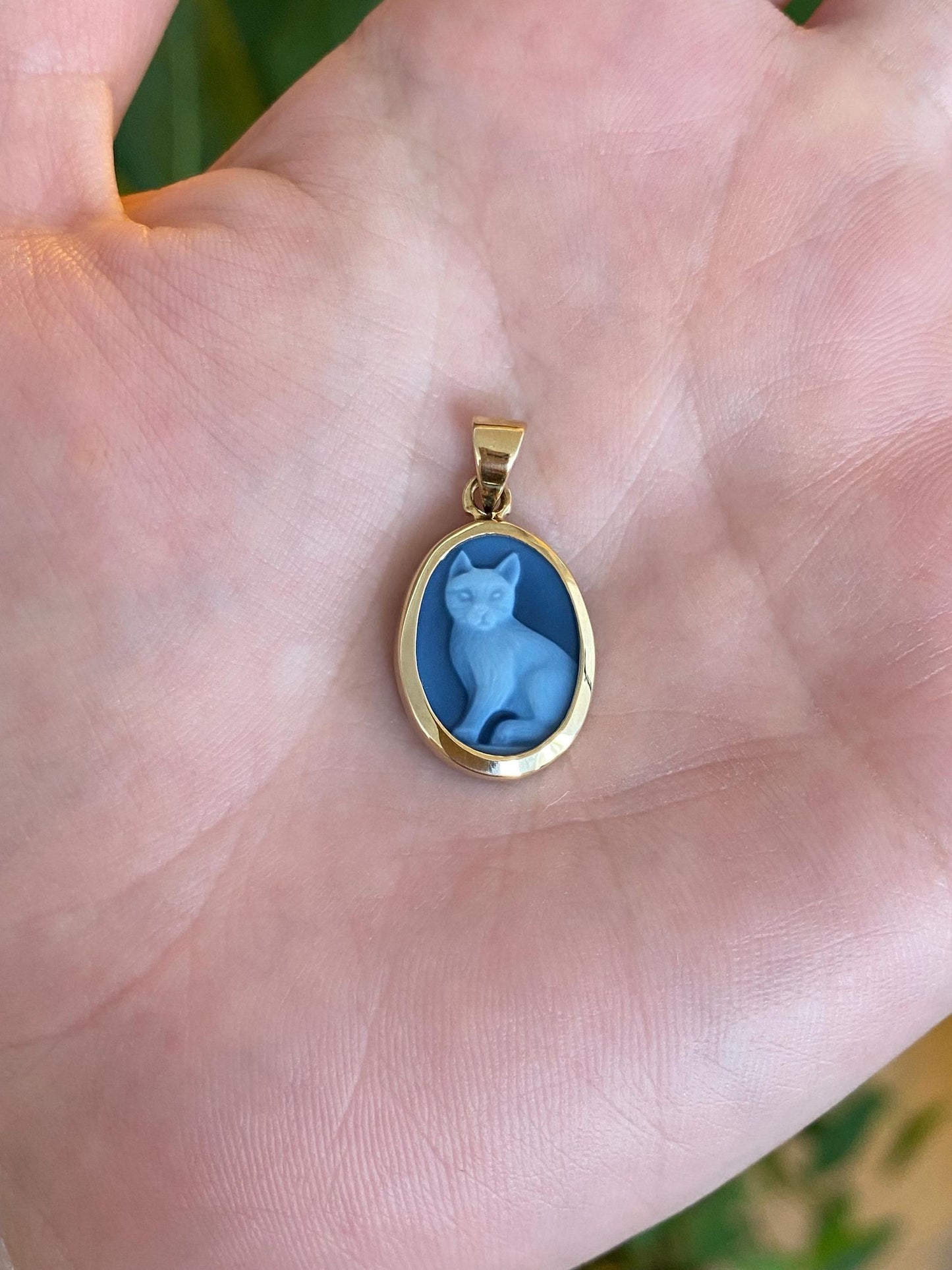 Vintage Solid 14k Yellow Gold Cat Cameo Charm
