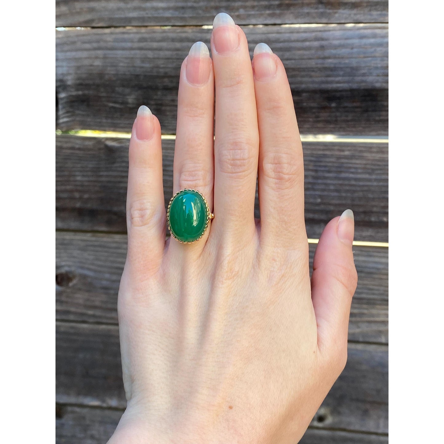 Vintage Solid 14k Yellow Gold Green Chalcedony Cabochon Ring - Size 4.75