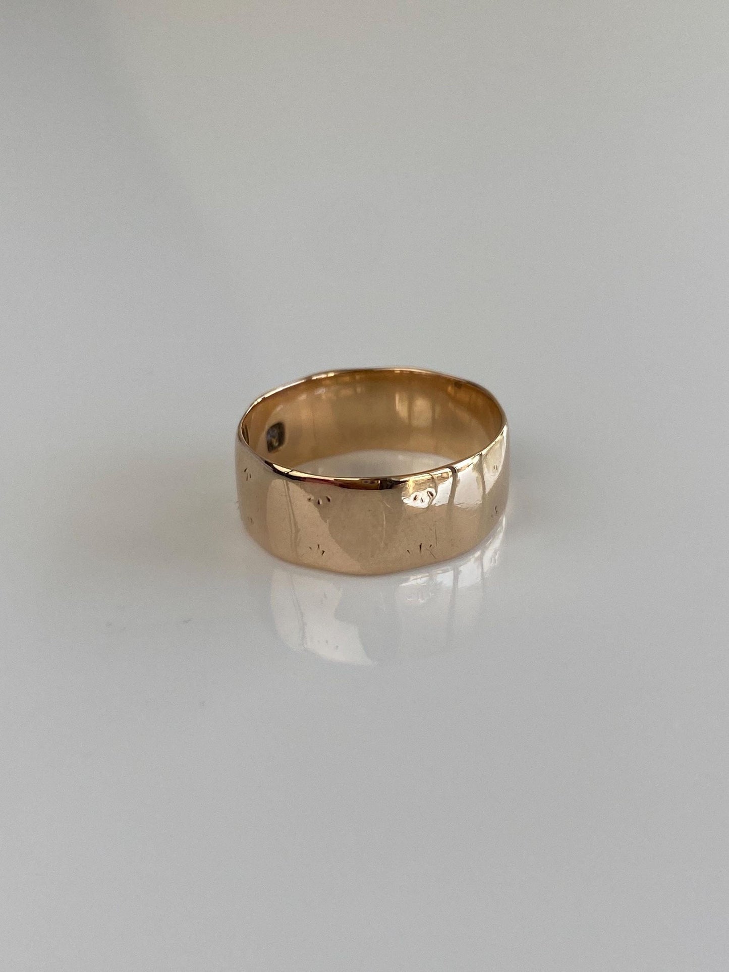 Vintage Solid 12k Rosey Gold Ring Band - Size 5.75