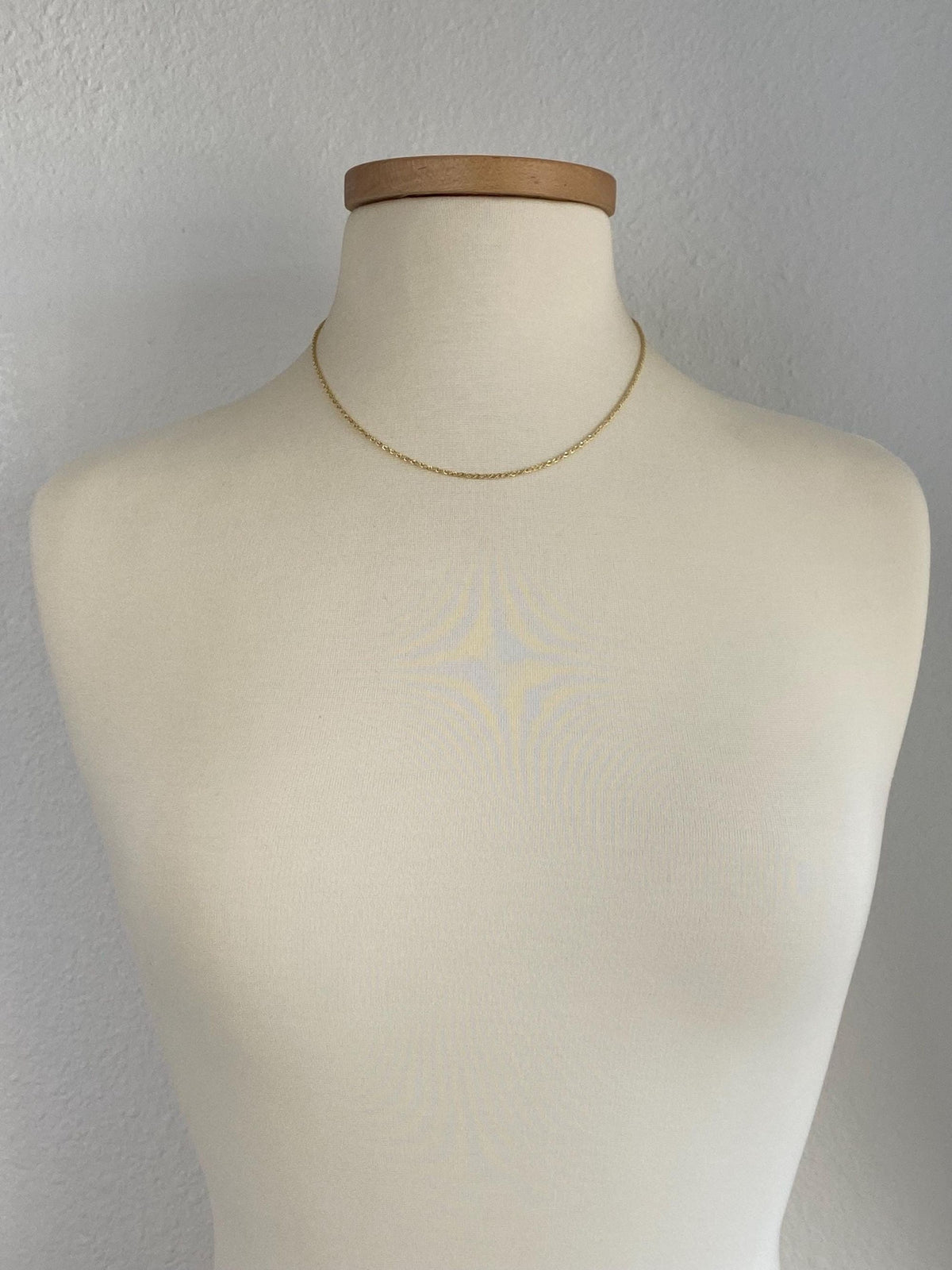 Vintage 10k Yellow Gold Slim Rope Chain Necklace - 18 inches