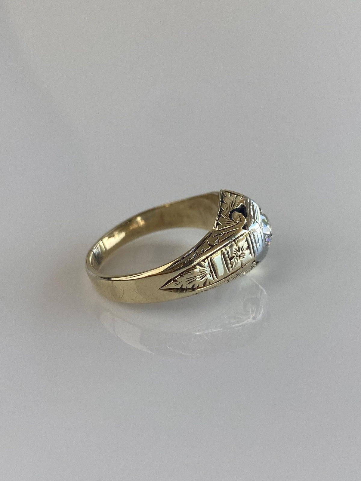 Vintage Solid 14k White & Yellow Gold Clear Sapphire Art Deco Ring - Size 8.5
