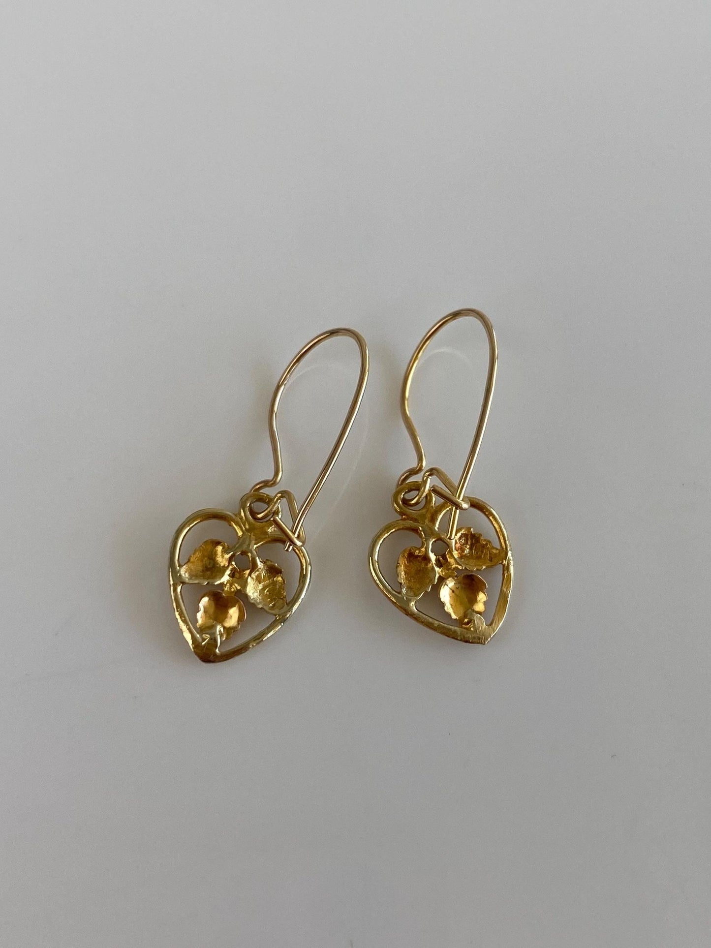 Vintage Solid 10k Black Hills Gold Leaves Heart Dangle Earrings