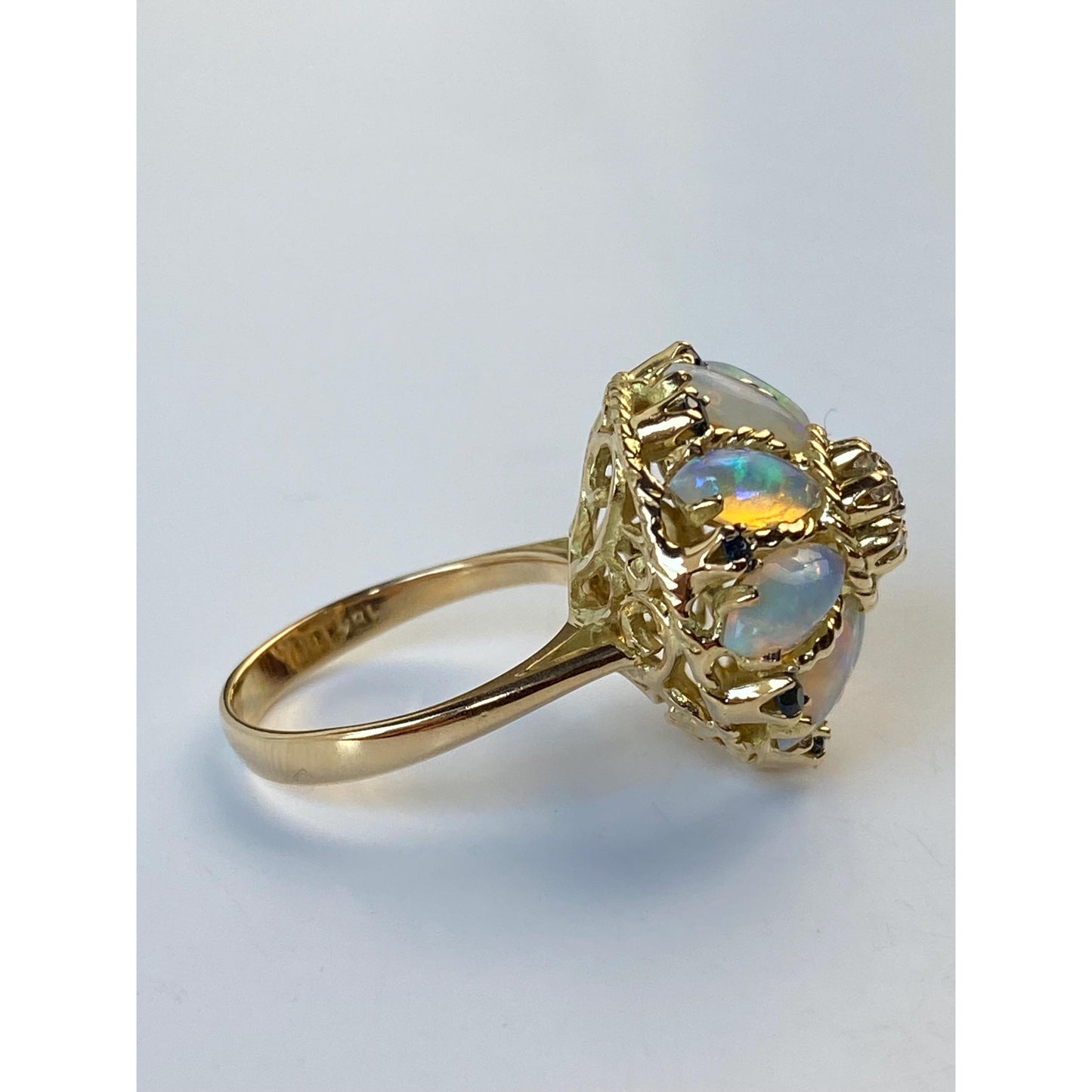 Vintage Solid 18k Yellow Gold Opal Diamond Blue Spinel Cocktail Ring - Size 6.75