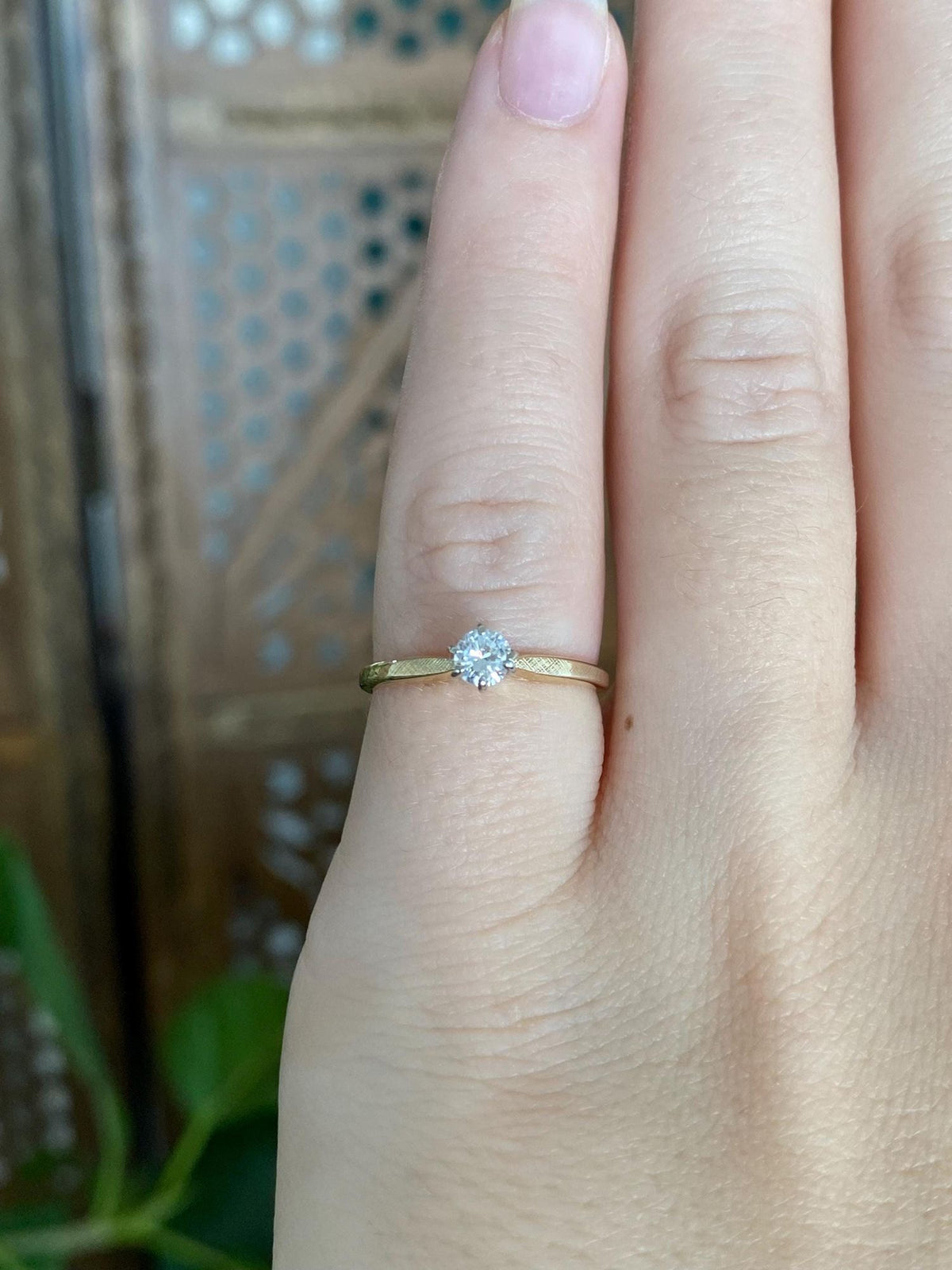 Vintage Solid 14k White & Yellow Gold Diamond Ring - Size 4.5