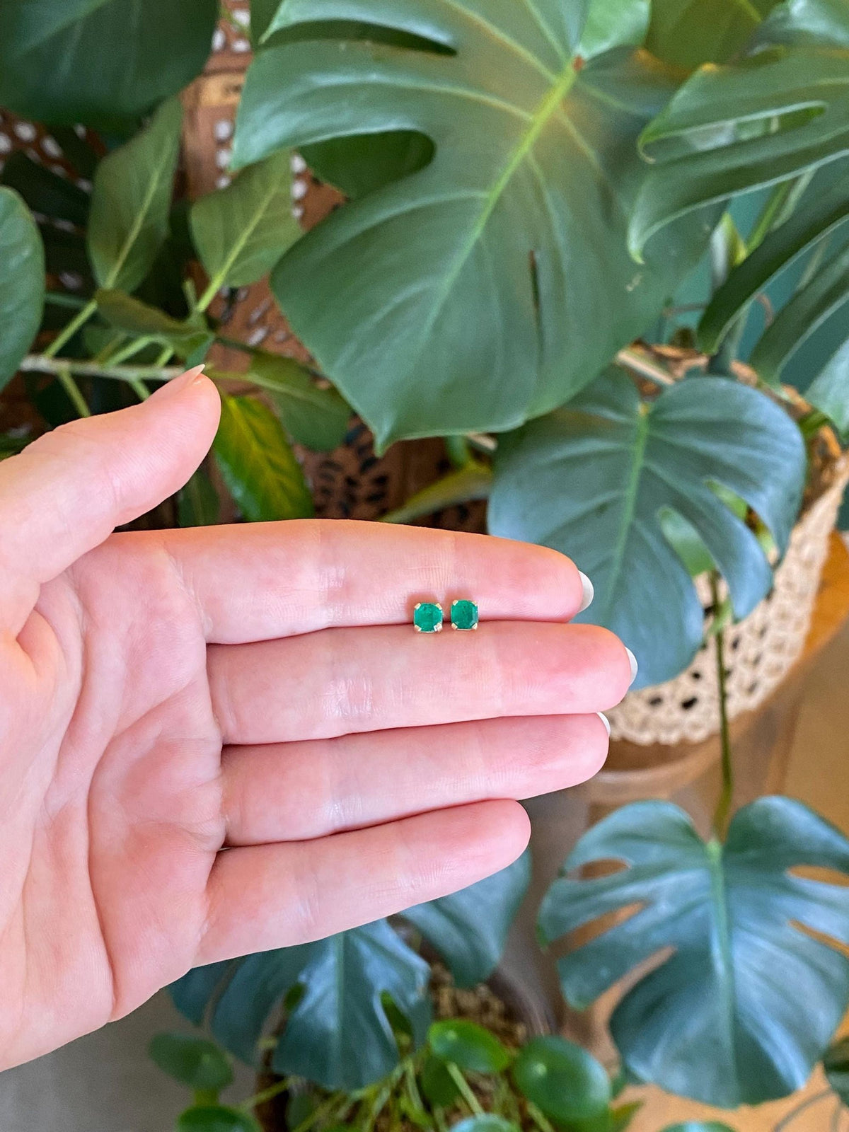 Vintage Solid 14k Yellow Gold Emerald Stud Earrings