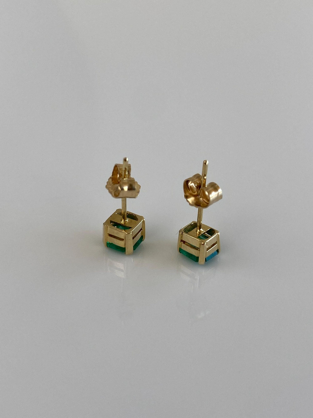 Vintage Solid 14k Yellow Gold Emerald Stud Earrings