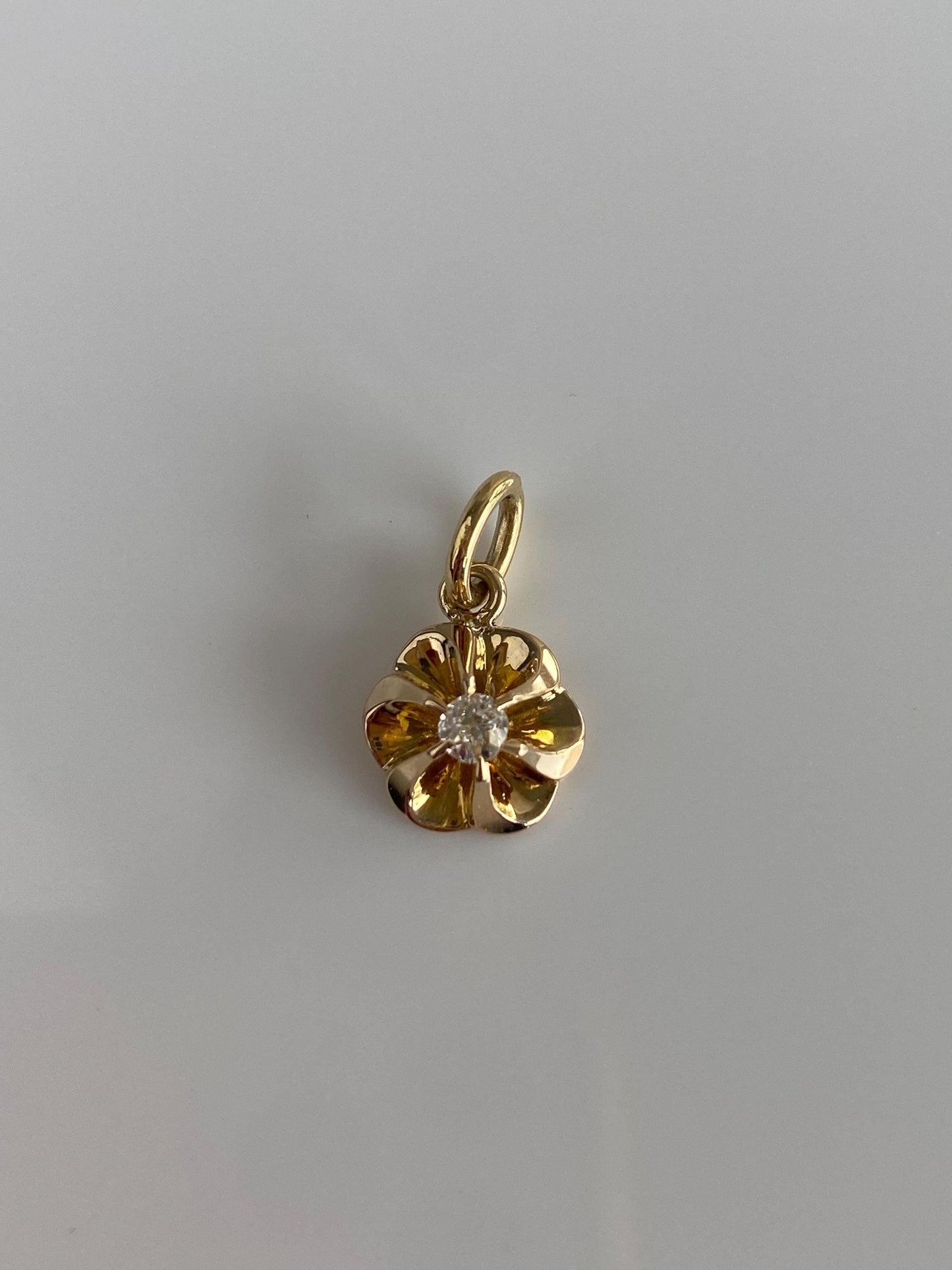 Vintage Solid 14k Yellow Gold Diamond Flower Charm