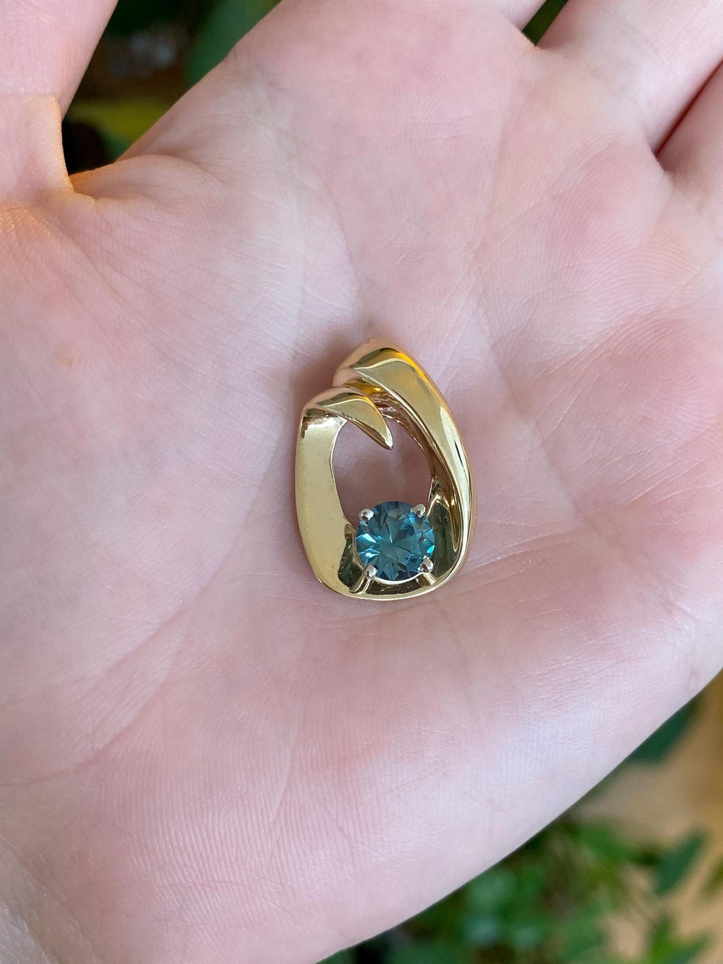Vintage Solid 14k Yellow Gold Blue Zircon Slide Charm