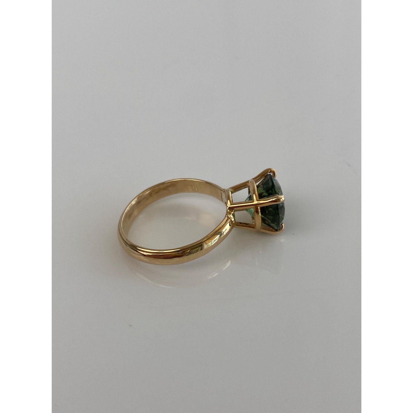Solid 14k Yellow Gold Green Cubic Zirconia Ring - Size 6