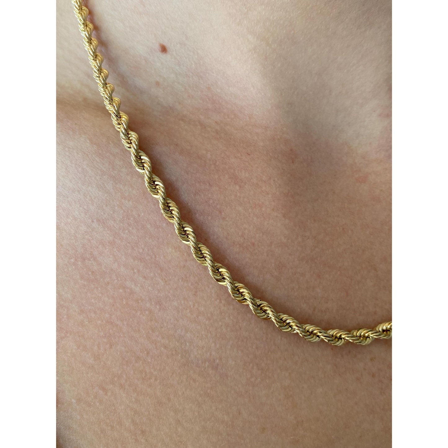 Vintage Solid 14k Yellow Gold Chunky Rope Chain Necklace - 18.25 inches