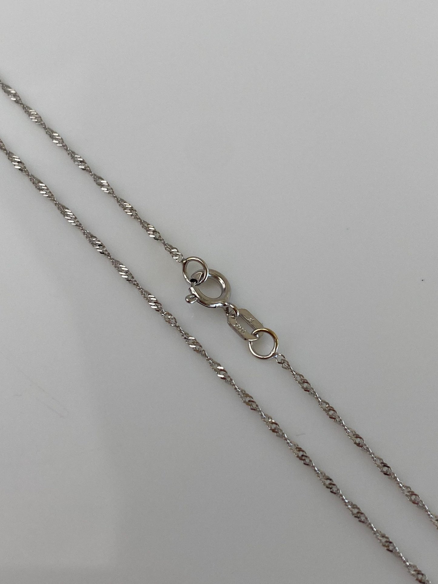 Vintage Solid 10k White Gold Dainty Twist Chain Necklace - 18 inches