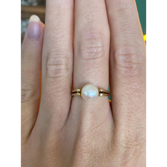 Vintage Solid 14k Yellow Gold Pearl Ring - Size 5.75