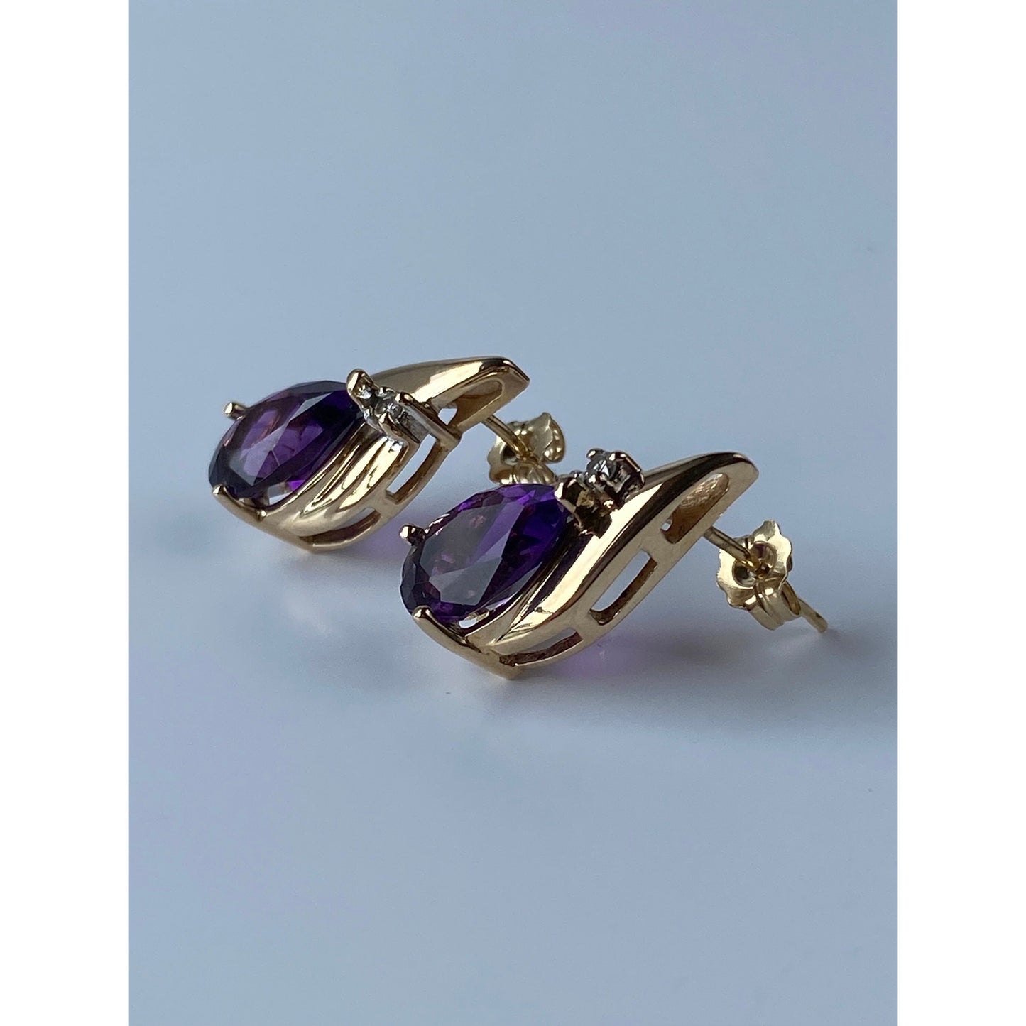 Vintage Solid 14k Yellow Gold Amethyst Diamond Stud Earrings