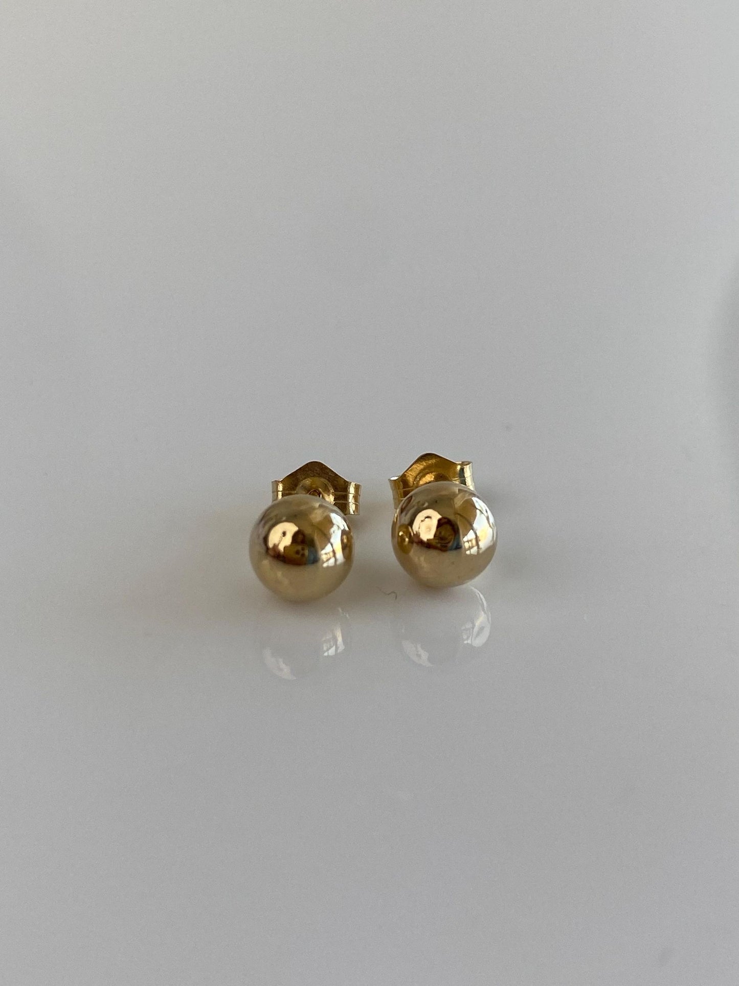 Vintage 14k Yellow Gold Ball Stud Earrings