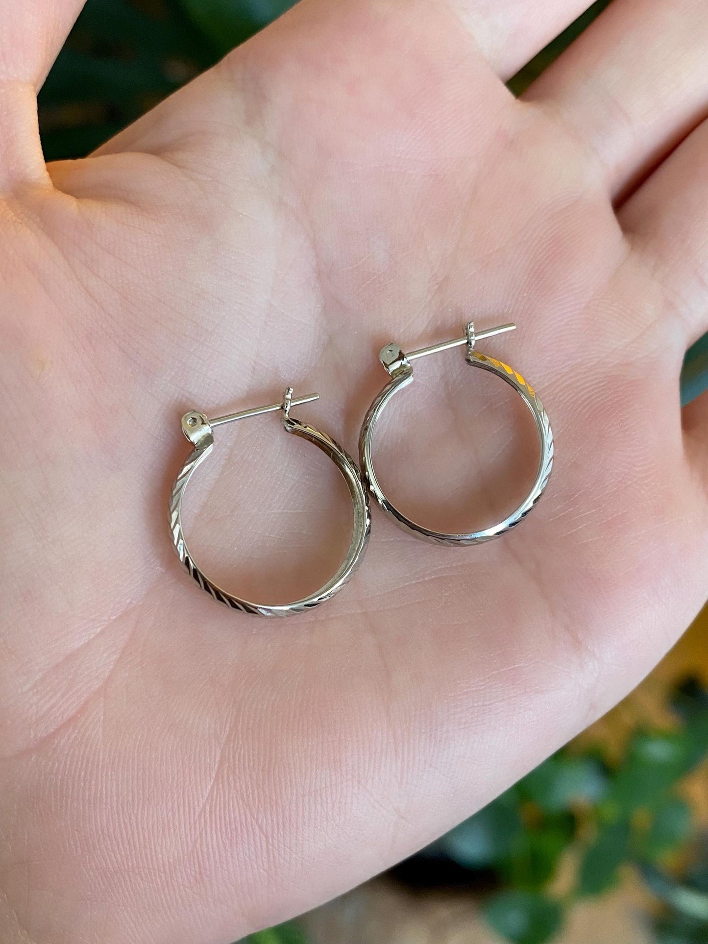 Vintage Solid 14k White Gold Diamond Cut Hoop Earrings