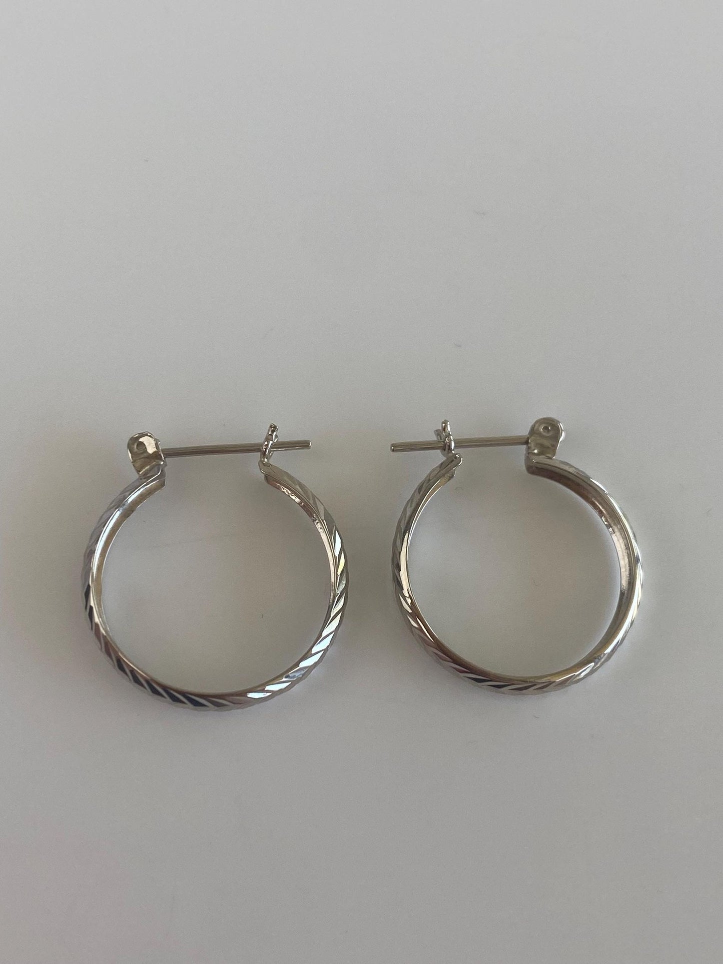Vintage Solid 14k White Gold Diamond Cut Hoop Earrings