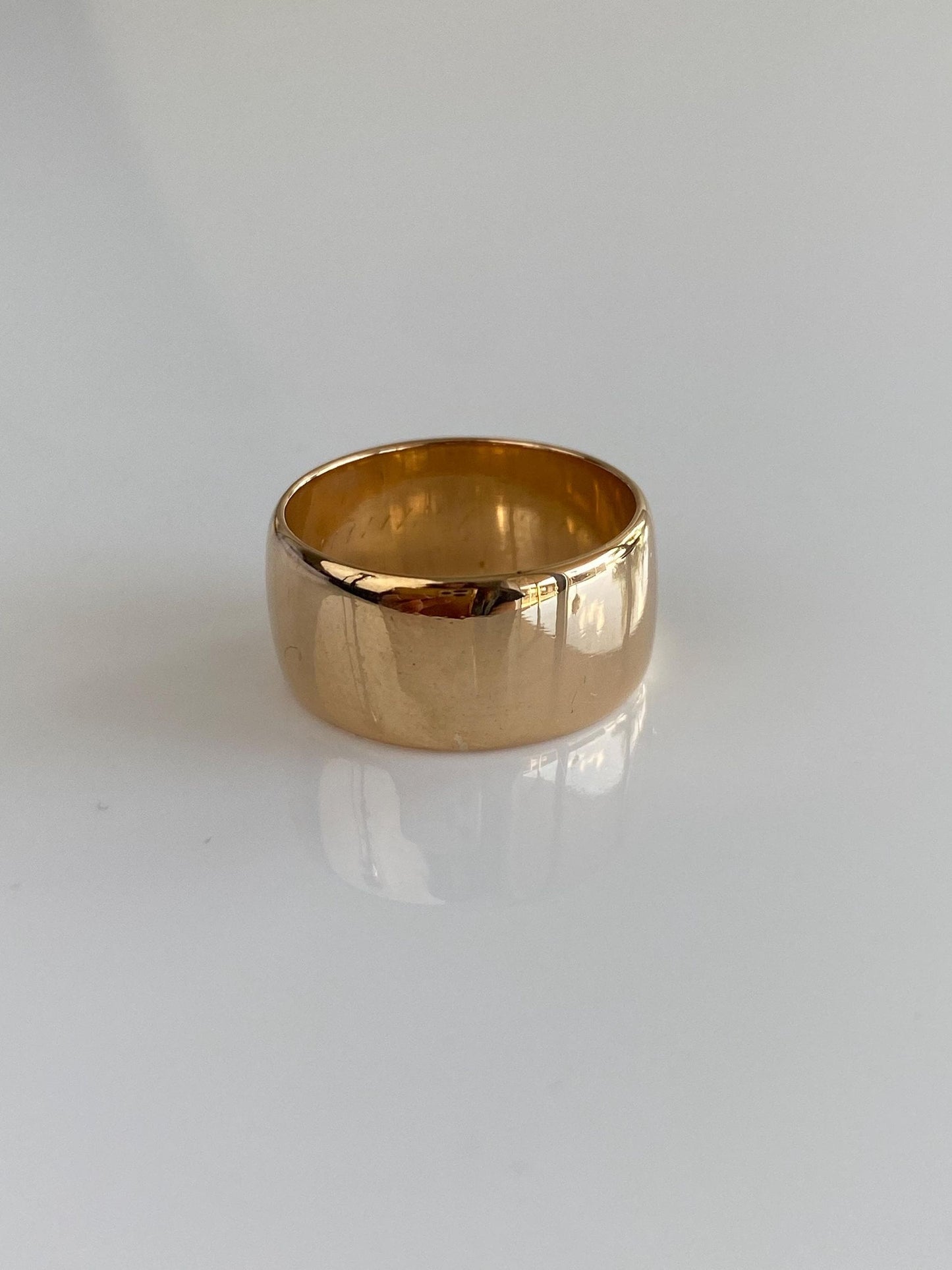 Vintage Solid 18k Yellow Gold Wide Ring Band - Size 7.25